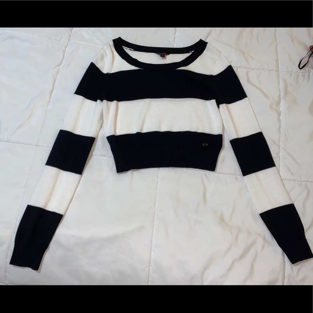 G by Guess Striped Long Sleeve Crop Top